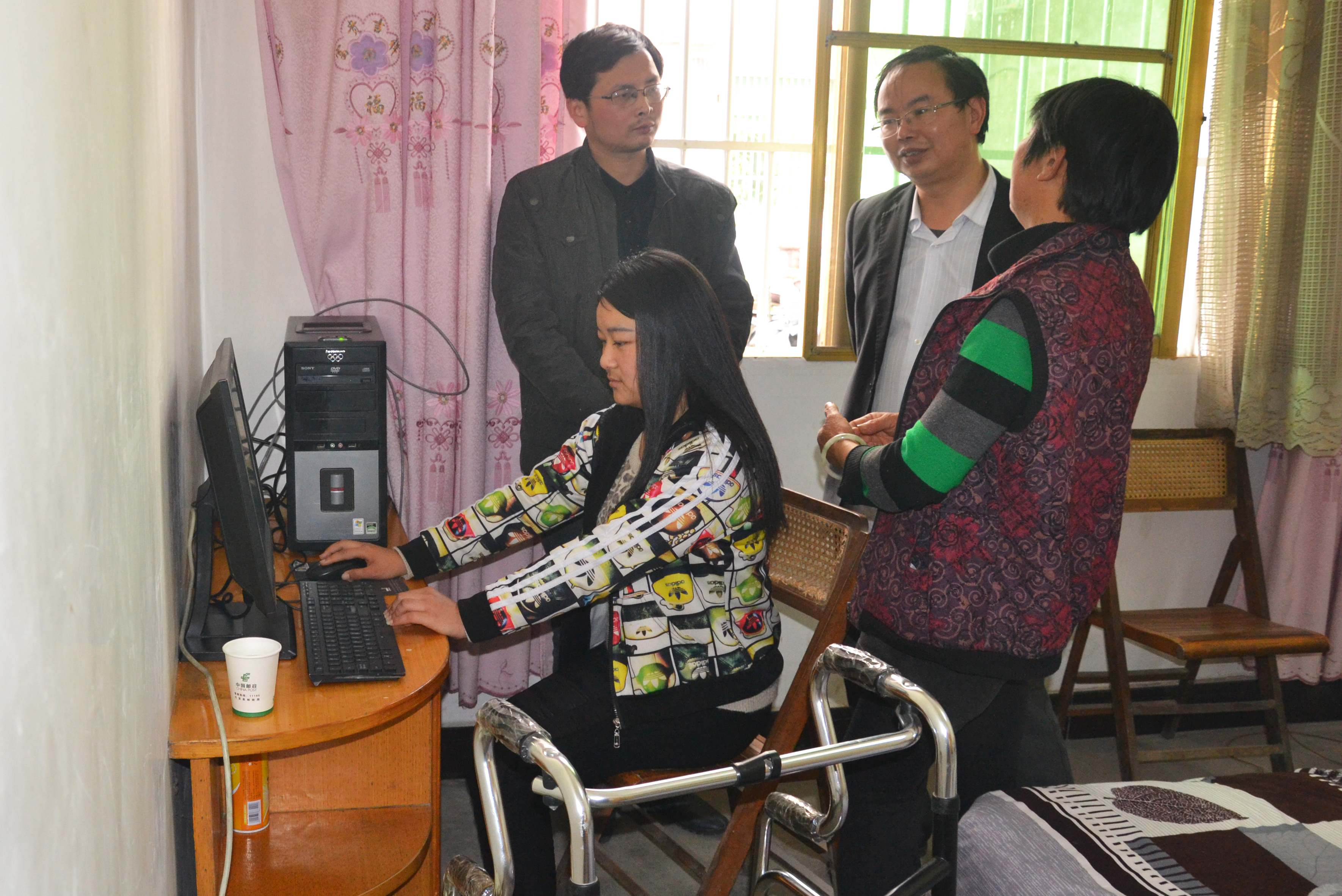 县中医院关爱车祸重伤女孩