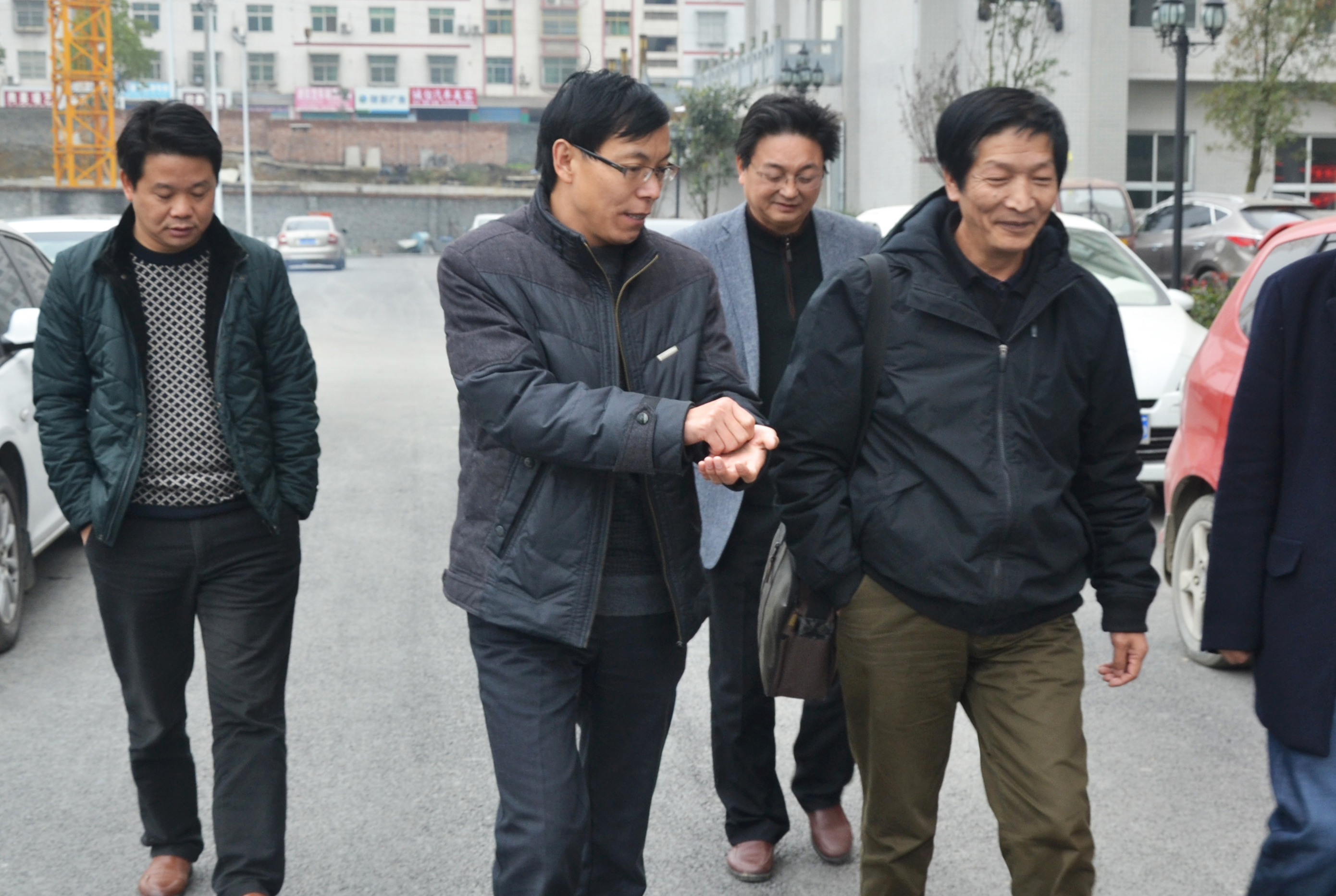 省爱卫检查专家组到县中医院检查创“国卫”工作