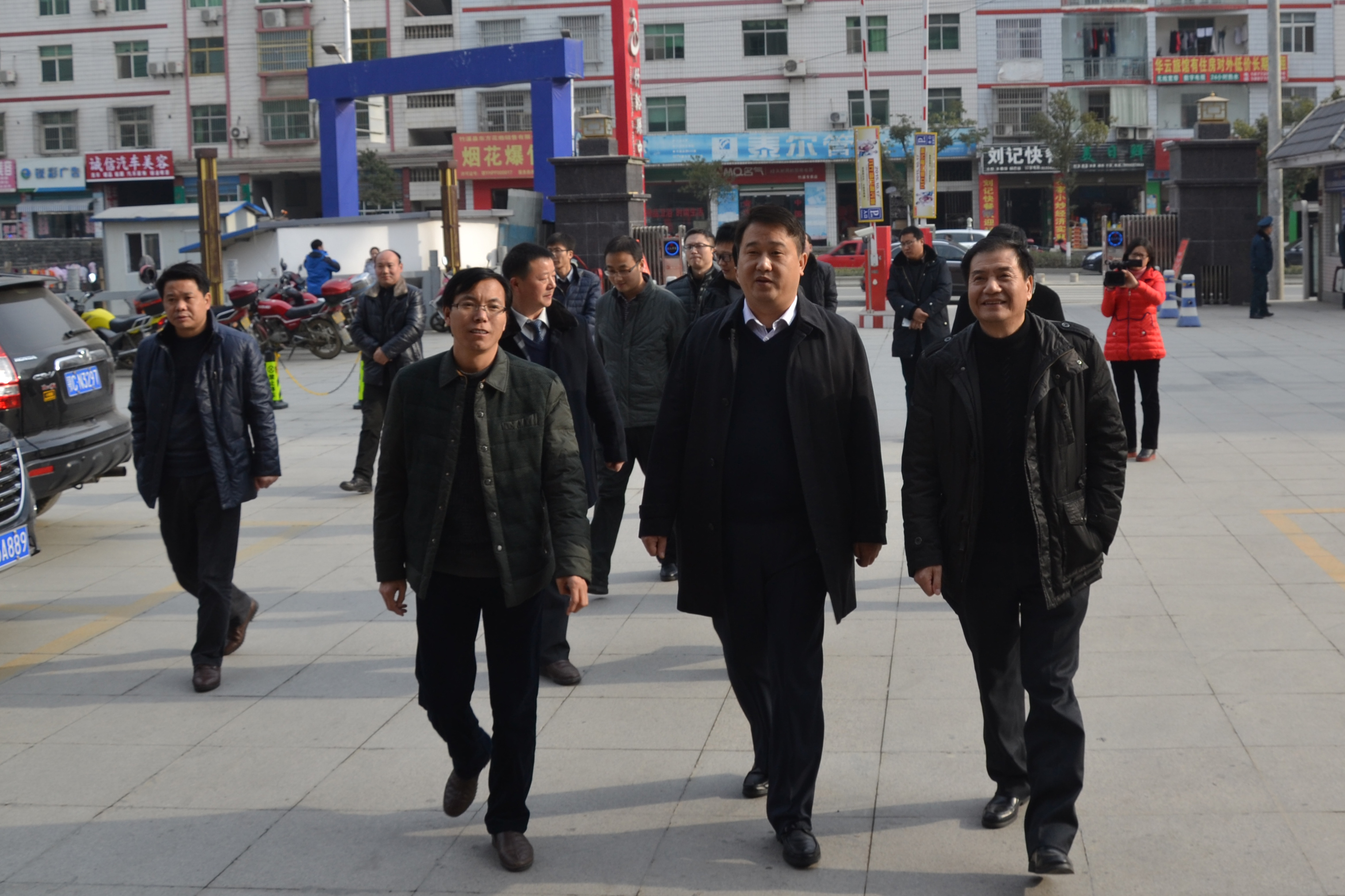 市考核组到县中医院检查“六城联创”工作