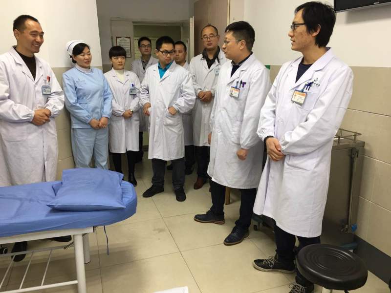 十堰市太和医院王刚教授来我院指导工作