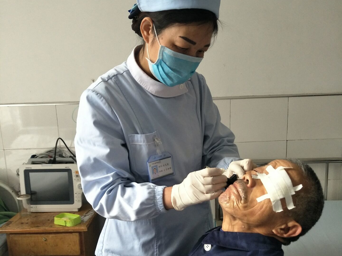 爱心让孤寡老人不孤单