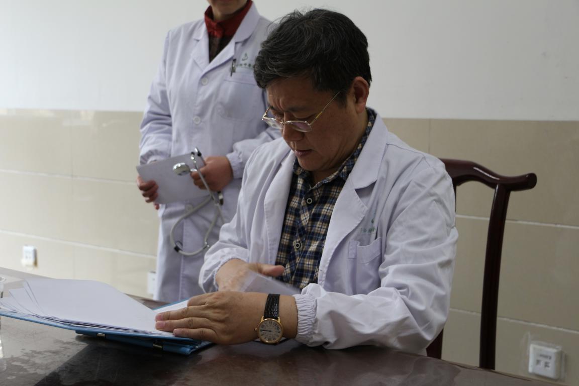 国药东风总医院郭昆全教授来我院进行学术讲座