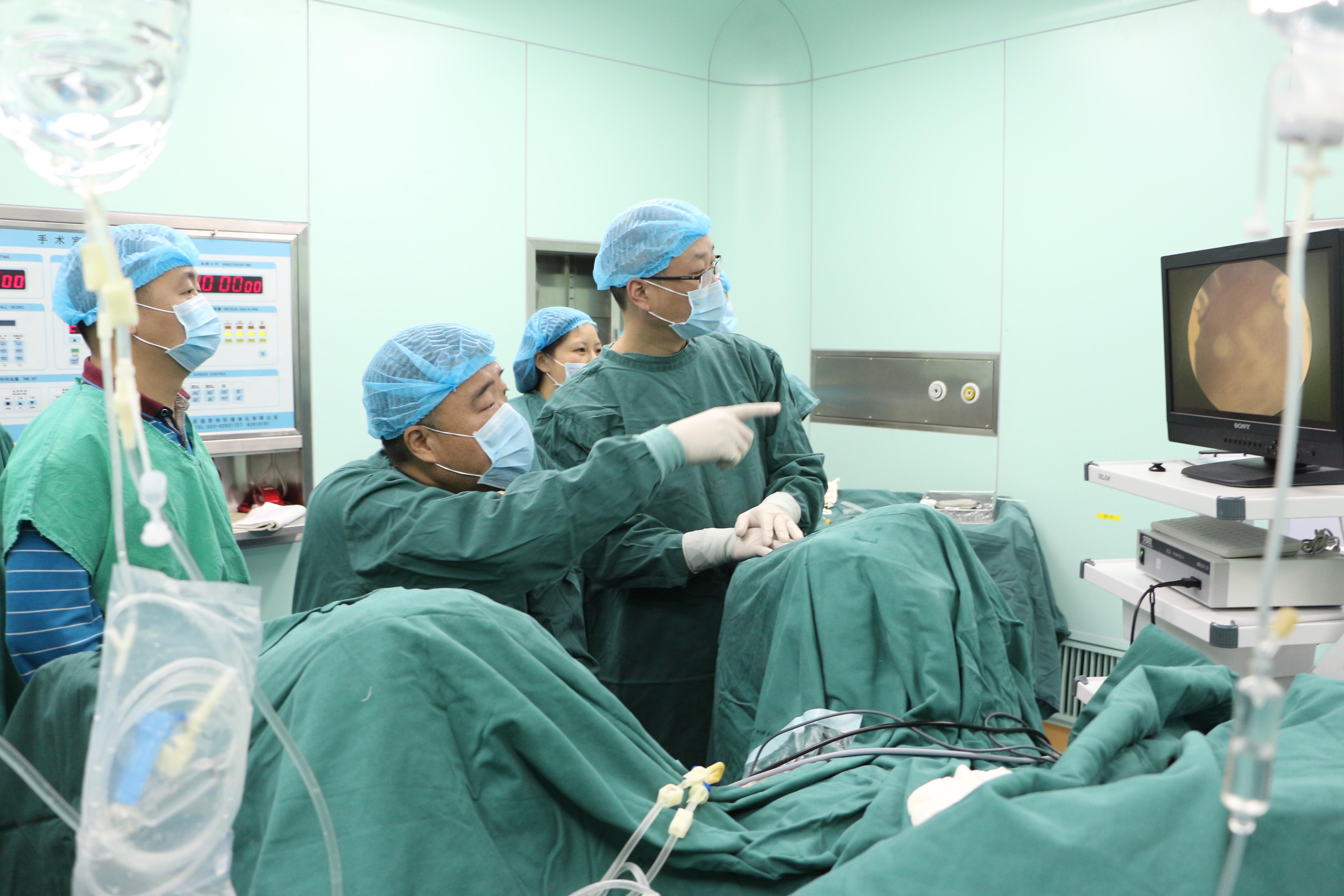 县中医院首例前列腺电切术圆满完成