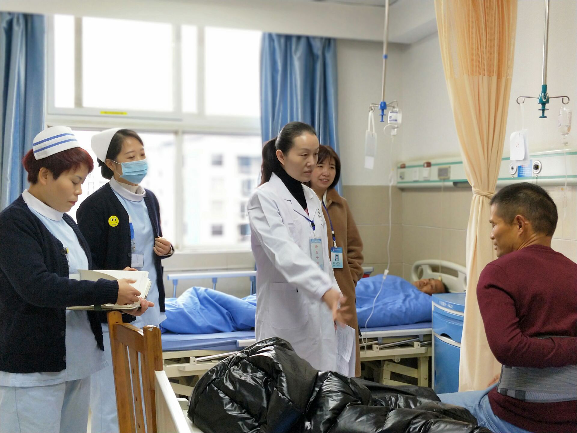 十堰市质控中心专家来我院开展护理专项检查