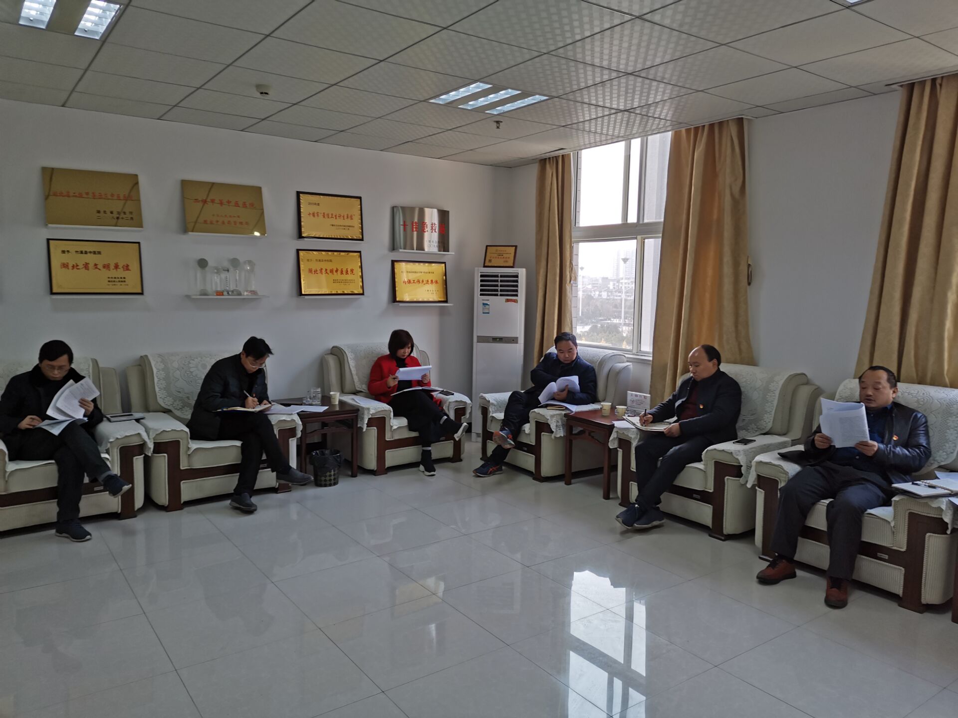 竹溪县中医院：多措并举抓党员教育激发工作热情