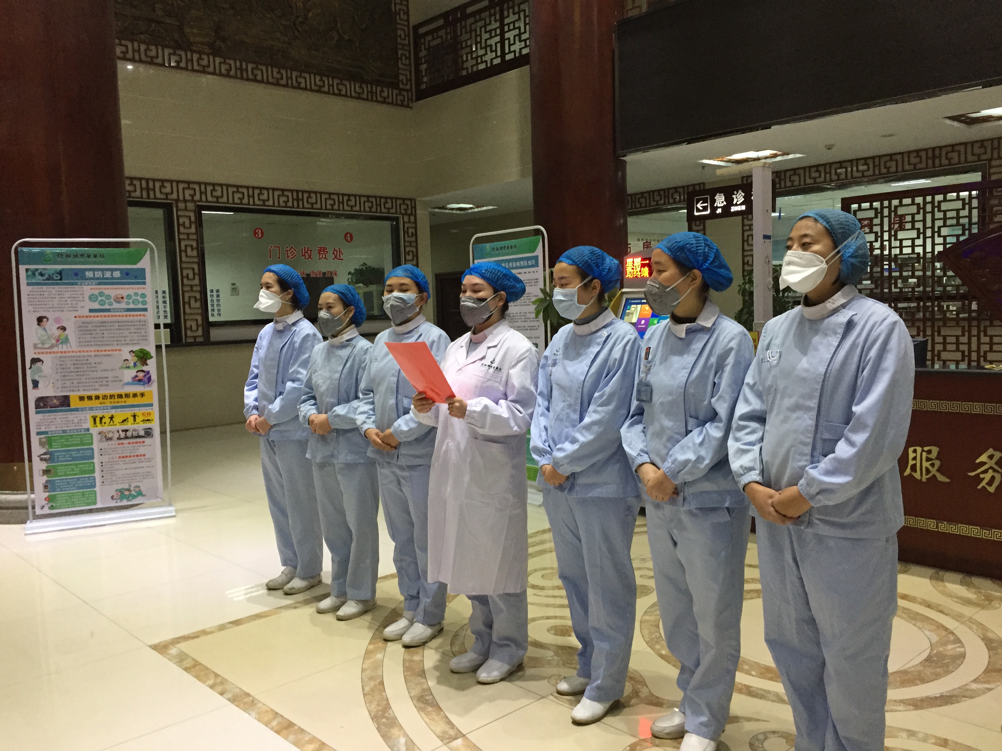 岁月静好只因有人替你负重前行