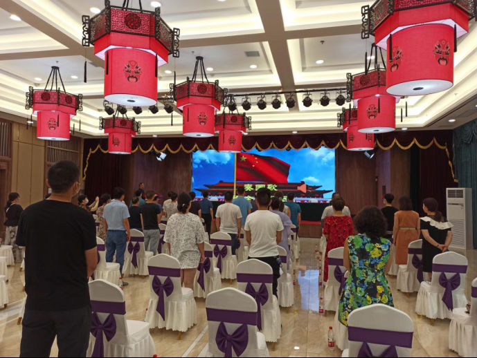 岁月长河流过，红色初心不改---竹溪县中医院召开7月主题党日活动