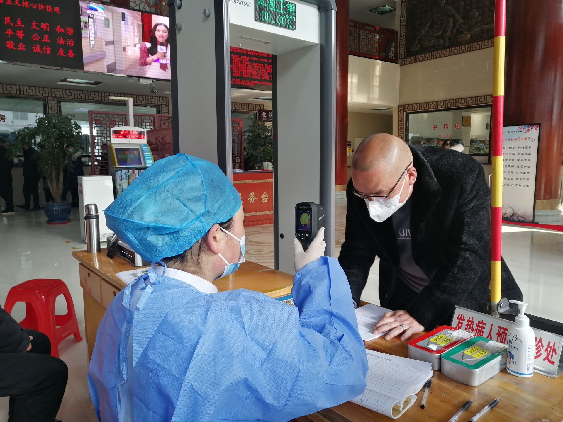 竹溪中医：精准落实管控措施 做好春节疫情防控