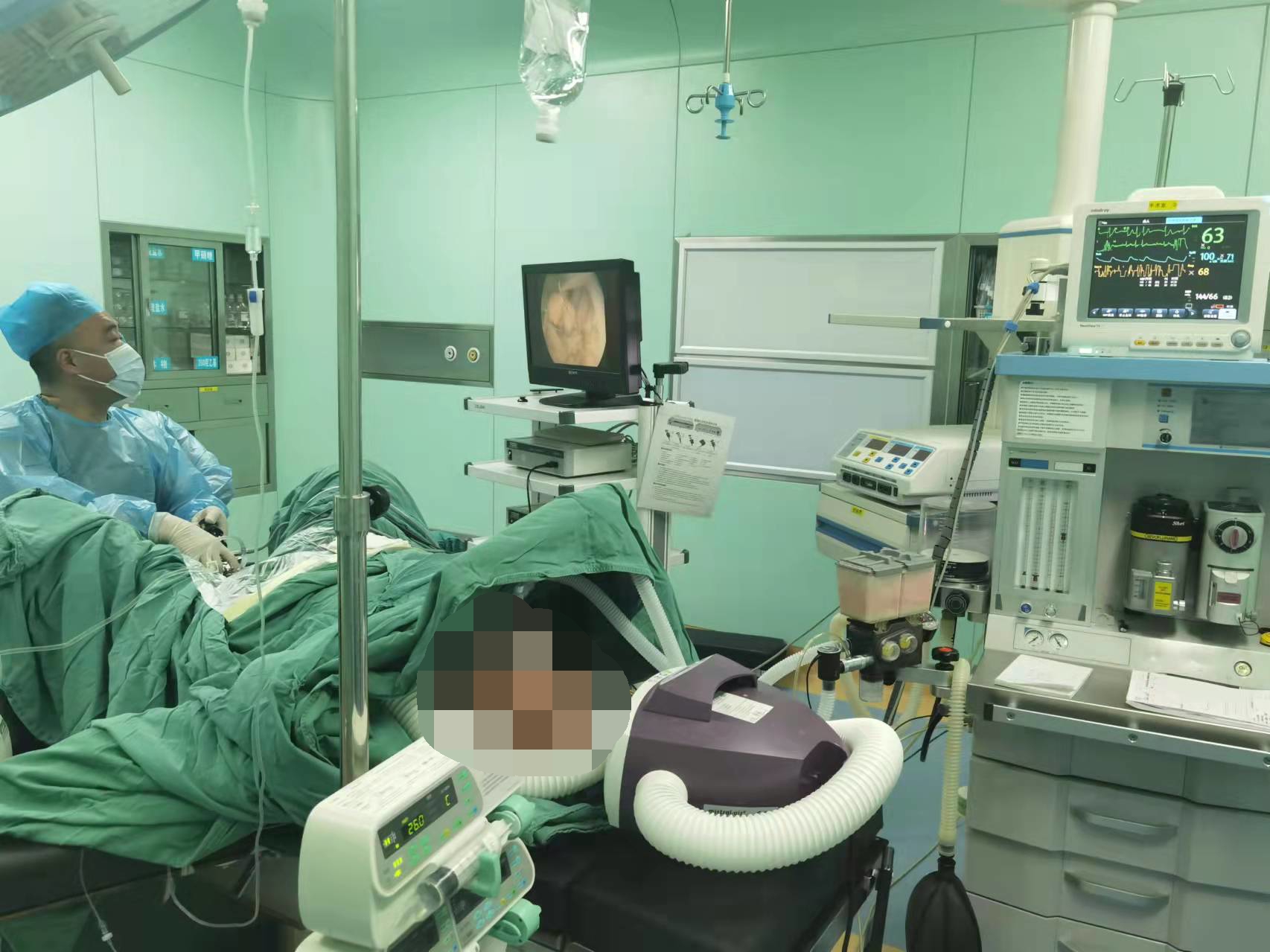 手术室报道.jpg