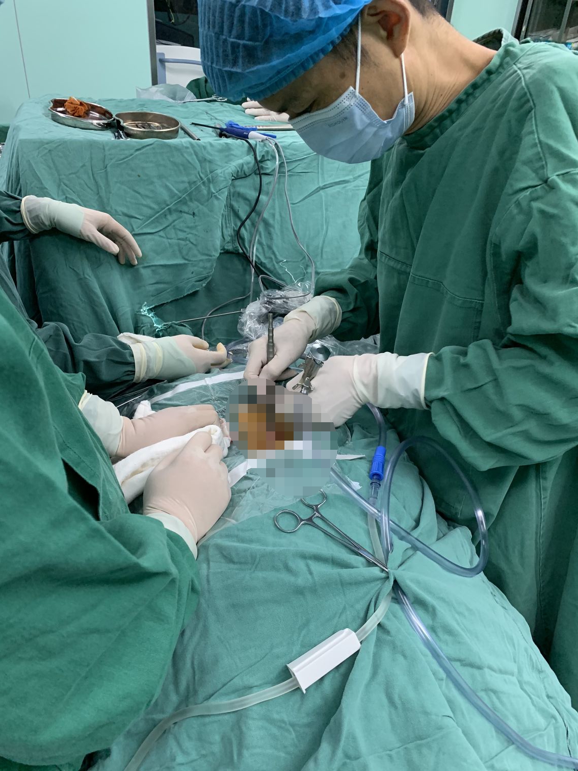 【全县首例】竹溪县中医院完成UBE椎管扩大减压+突出间盘破裂纤维环摘除术